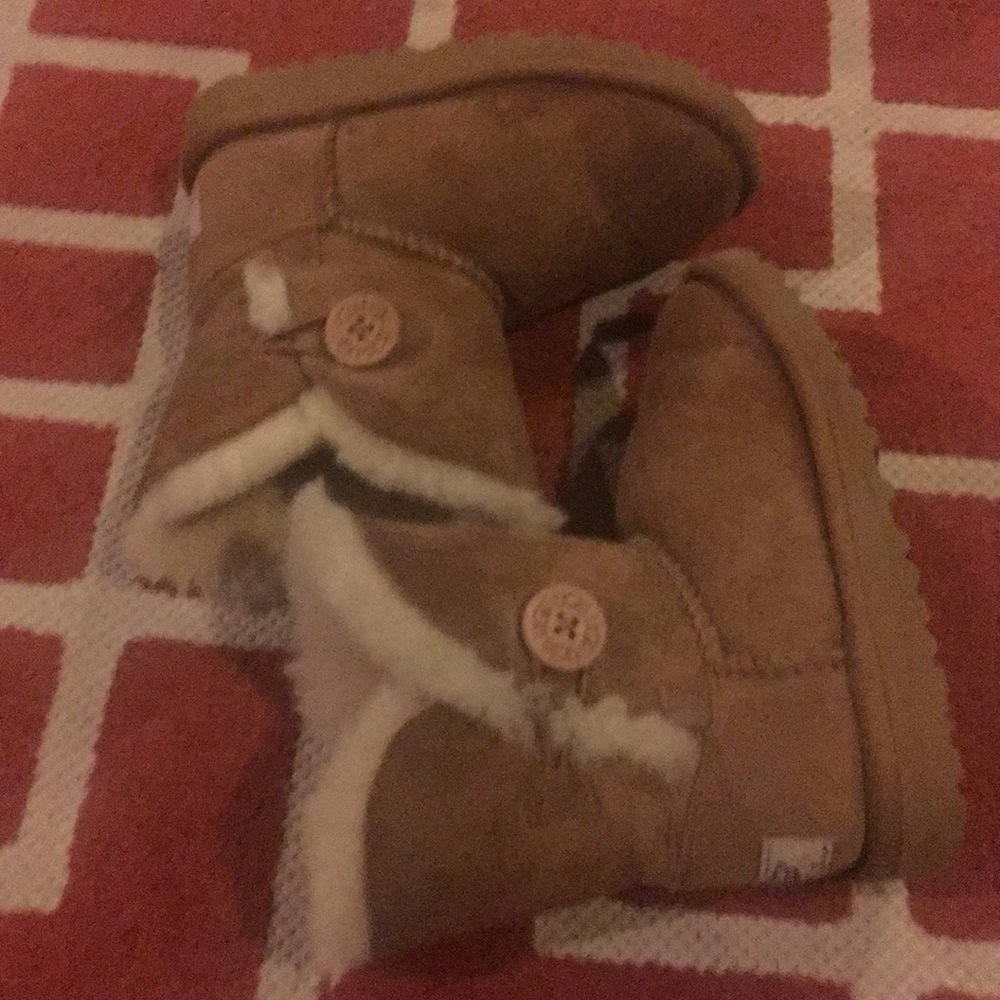 Ugg boots size 10T